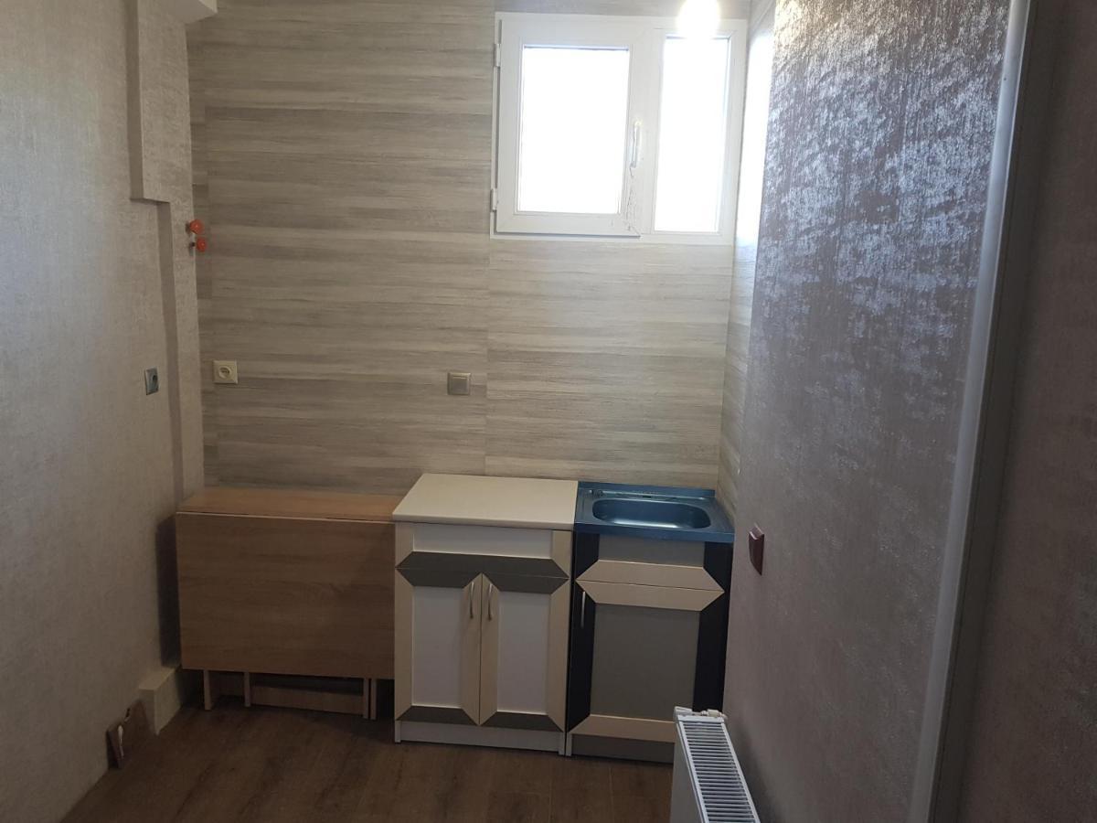 Solo Budget Apartment Tbilissi Extérieur photo