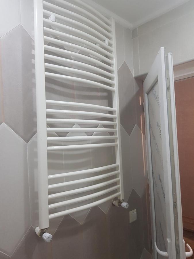 Solo Budget Apartment Tbilissi Extérieur photo